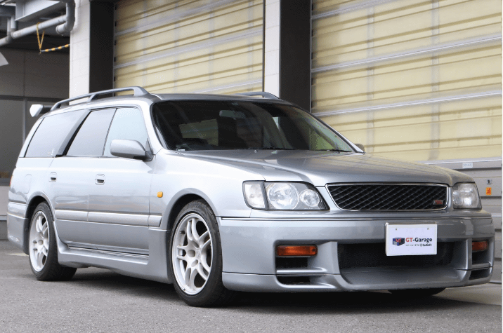 車両正面の写真