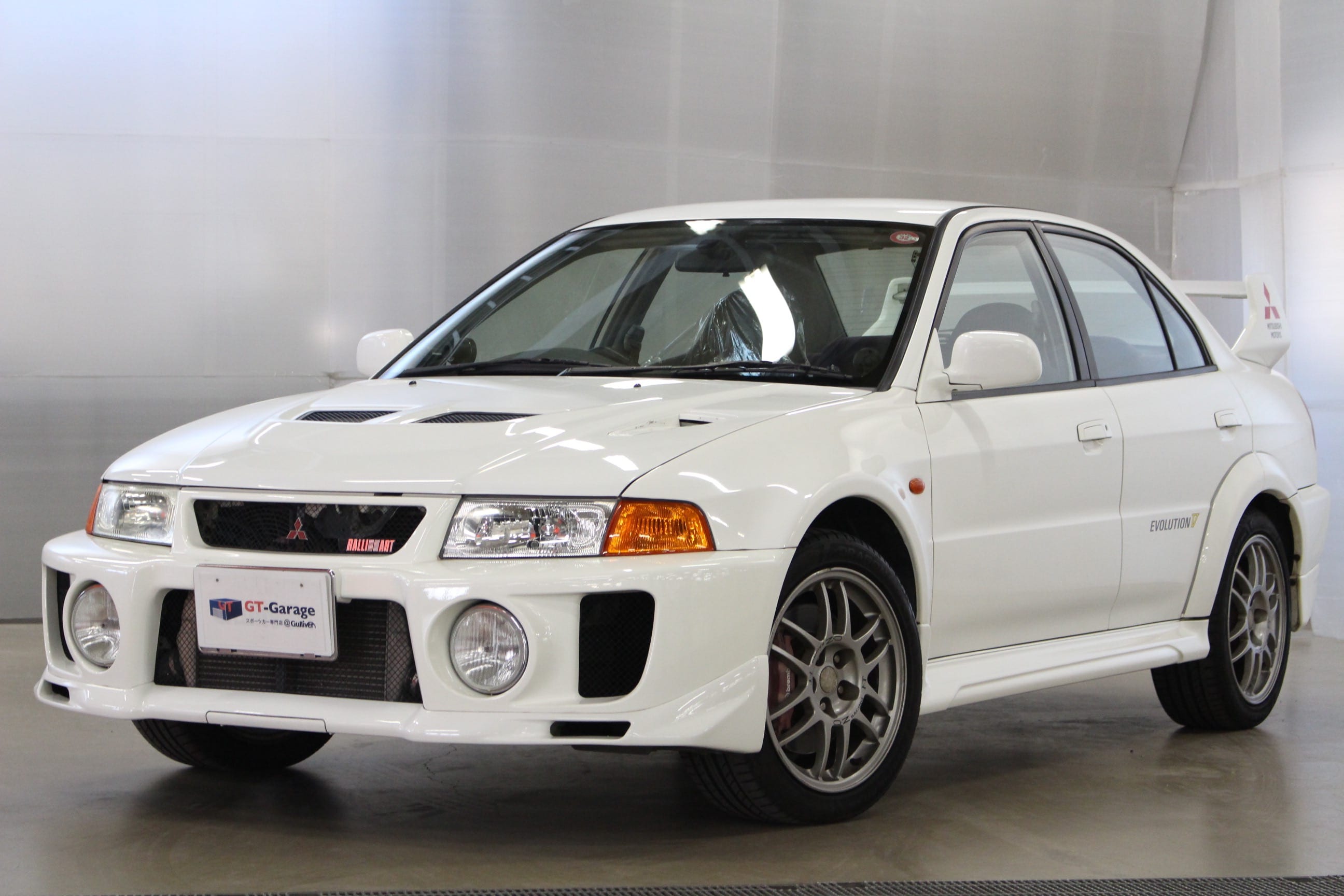 エボ5 スコーティアホワイト CP9A | GT-Garage
